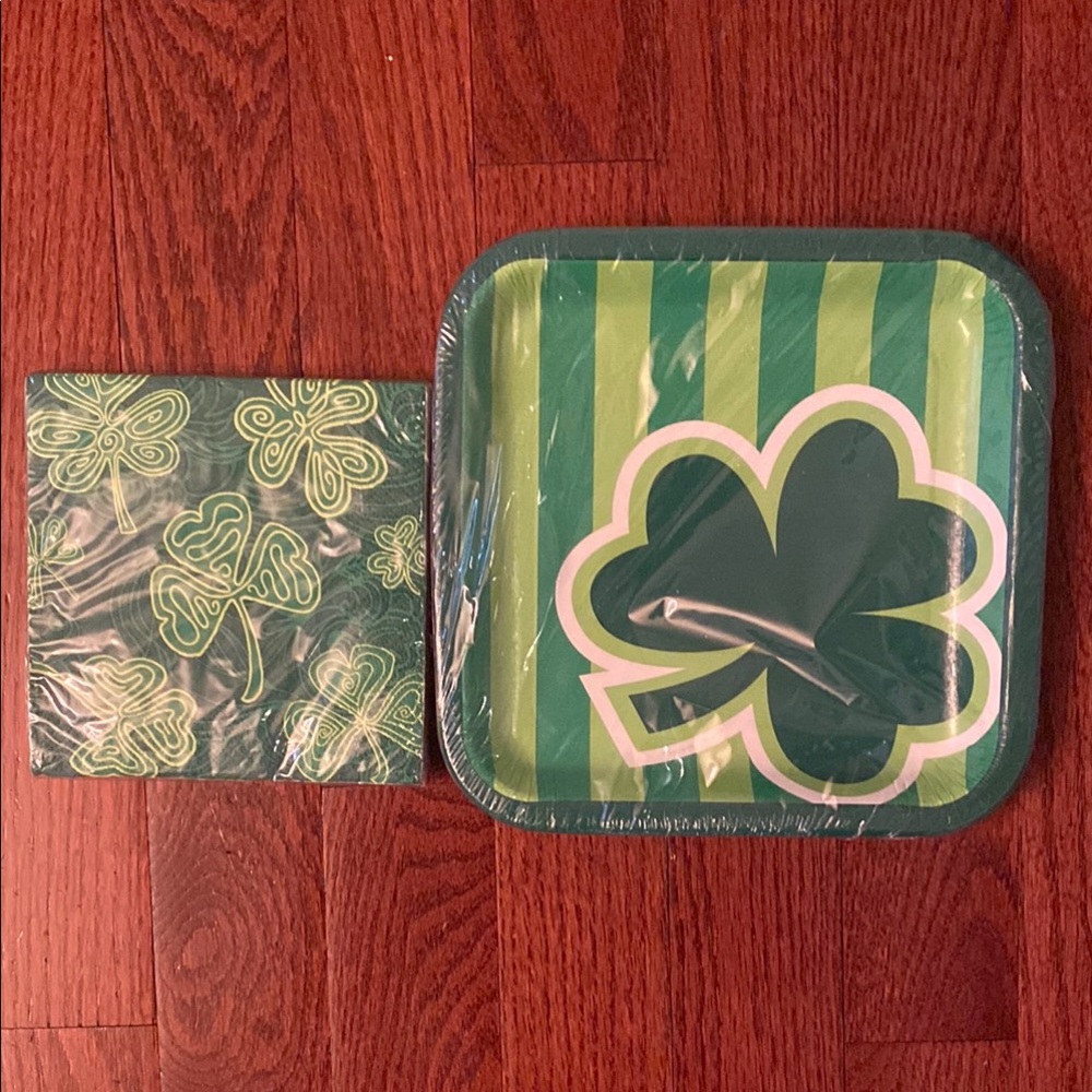 Hallmark Shamrock Square Paper Plates & Napkins for ☘️St. Patrick's Day☘️
